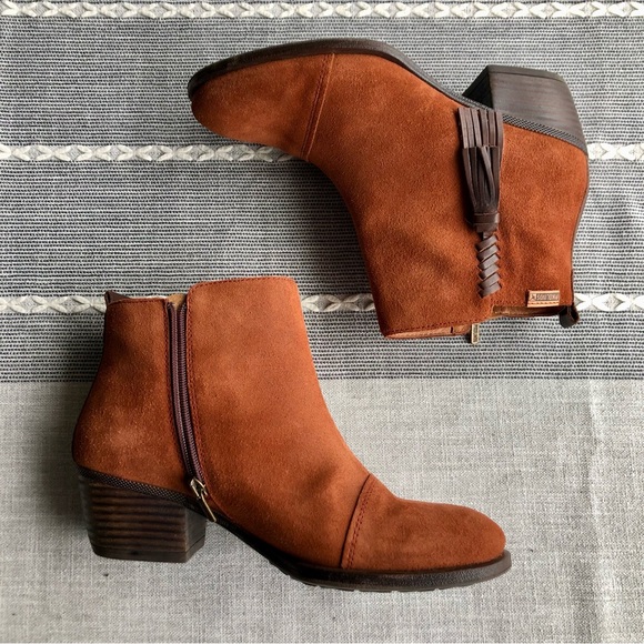 Excellent Like NEW Pikolinos Sienna Suede Braid-Detail Tassel Booties, Size 40 - Picture 4 of 7